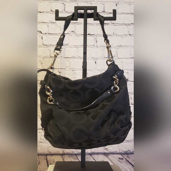 Coach satin black fabric bag with silver links and leather detail SO NICE ❤️ - Picture 2 of 7